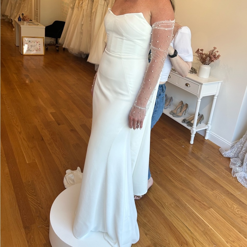 Kelly Faetanini Unworn Wedding Dress
